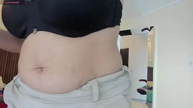 GIANAMILLER6 online show from 10-30-25, 11:30