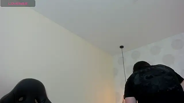 GIANAMILLER6 online show from 04-18-26, 12:07