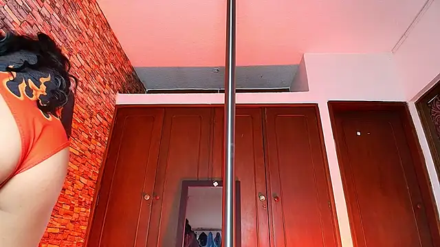 catalina santana20 online show from 03-07-26, 04:45