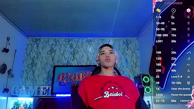 Madison Mujica online show from 10-18-25, 11:12