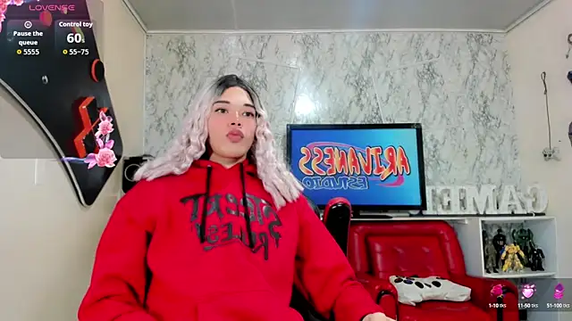 Madison Mujica online show from 10-08-25, 11:23