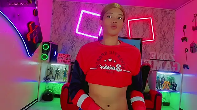 Madison Mujica online show from 09-26-25, 11:17