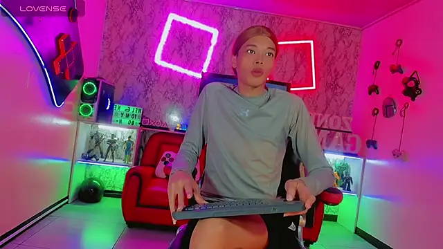 Madison Mujica online show from 09-24-25, 11:06