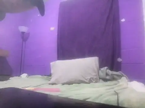 Snapshot of Mounstro3 chatting on 02-17-26, 09:06 Mounstro3 online show from 02-17-26, 09:06