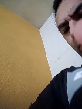 Mounstro3 online show from 10-19-25, 03:26