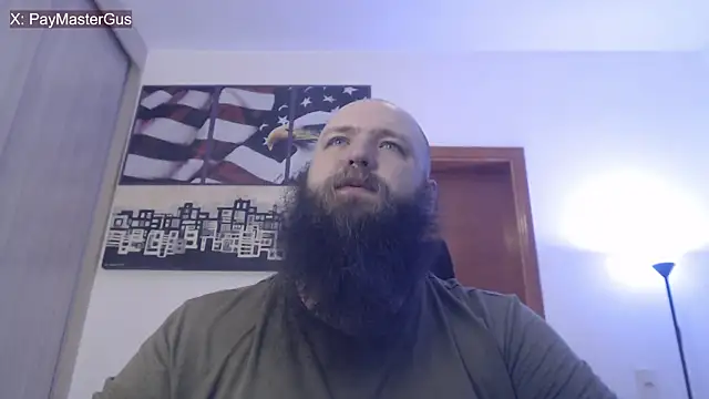 Snapshot of PayMasterGus chatting on 10-27-25, 03:51 PayMasterGus online show from 10-27-25, 03:51