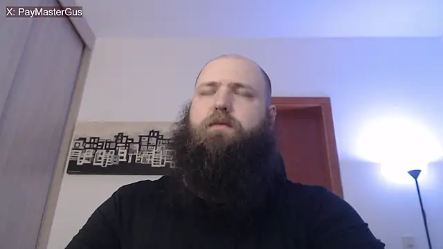 Snapshot of PayMasterGus chatting on 10-31-25, 03:47 PayMasterGus online show from 10-31-25, 03:47