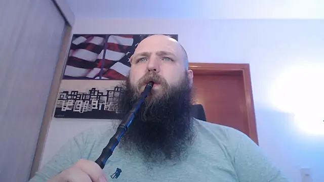 Snapshot of PayMasterGus chatting on 09-12-25, 11:37 PayMasterGus online show from 09-12-25, 11:37