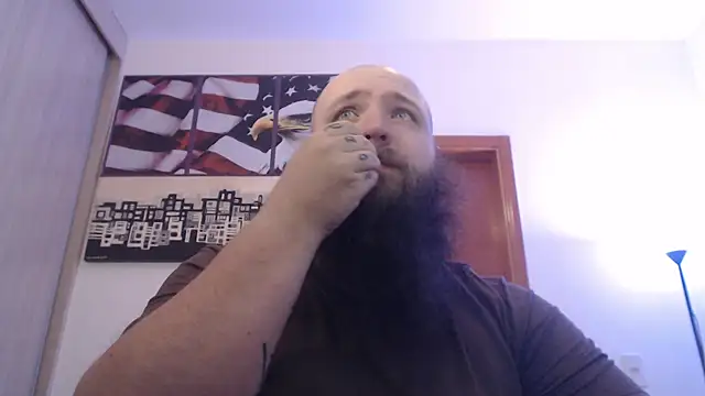 Snapshot of PayMasterGus chatting on 09-12-25, 02:23 PayMasterGus online show from 09-12-25, 02:23