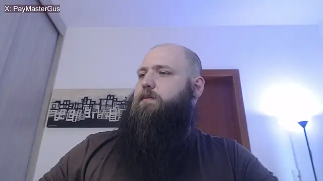 Snapshot of PayMasterGus chatting on 11-07-25, 08:46 PayMasterGus online show from 11-07-25, 08:46