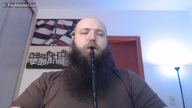 Snapshot of PayMasterGus chatting on 10-26-25, 03:40 PayMasterGus online show from 10-26-25, 03:40