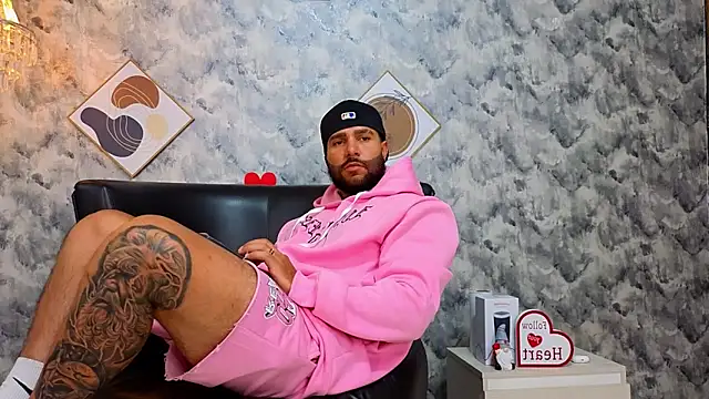 Snapshot of Apolo_rousse1 chatting on 02-23-26, 09:26 Apolo rousse1 online show from 02-23-26, 09:26