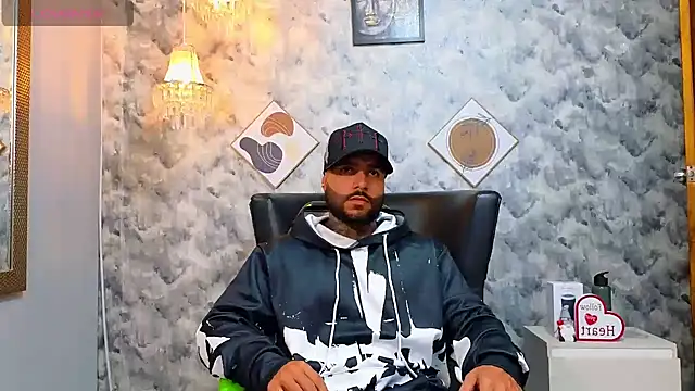 Snapshot of Apolo_rousse1 chatting on 02-28-26, 11:15 Apolo rousse1 online show from 02-28-26, 11:15