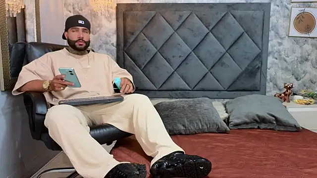 Apolo rousse1 online show from 09-10-25, 08:08