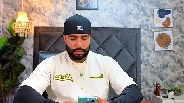 Apolo rousse1 online show from 11-21-25, 08:30