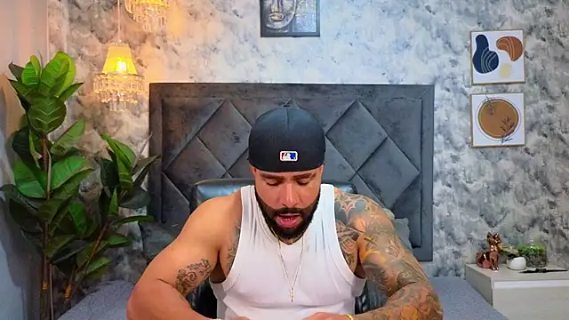 Apolo rousse1 online show from 11-07-25, 09:41