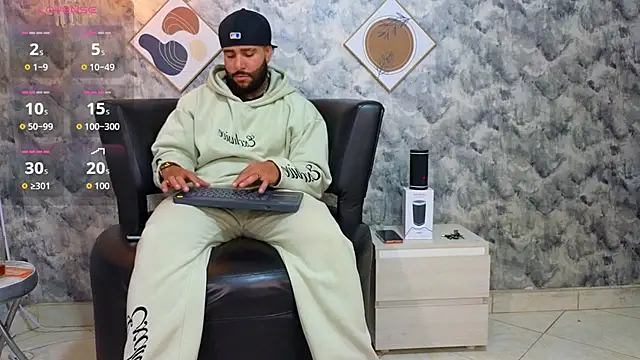 Snapshot of Apolo_rousse1 chatting on 02-02-26, 09:58 Apolo rousse1 online show from 02-02-26, 09:58