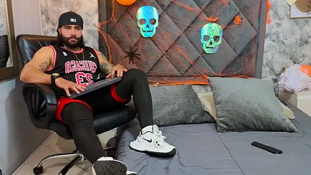 Apolo rousse1 online show from 10-14-25, 09:15