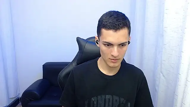 Matiius18 online show from 02-24-26, 02:07