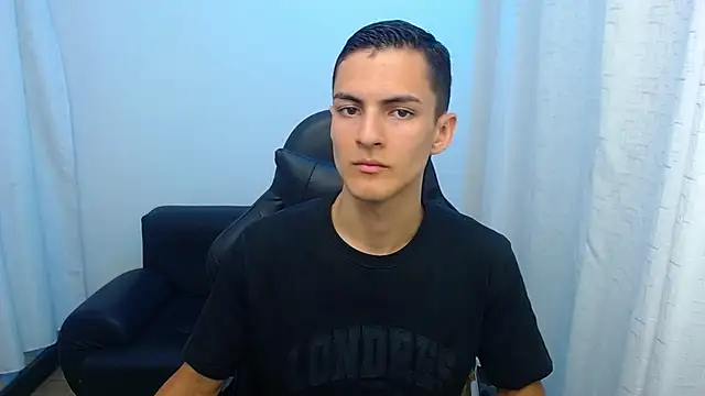 Matiius18 online show from 04-07-26, 01:46