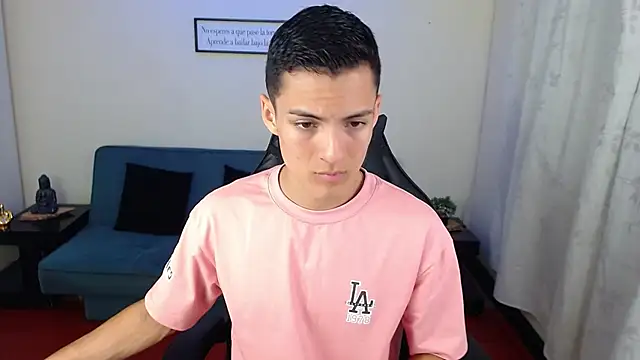 Matiius18 online show from 10-30-25, 01:53