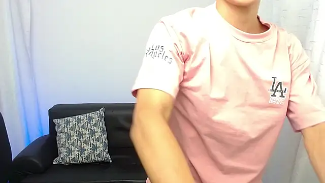 Matiius18 online show from 11-28-25, 02:17