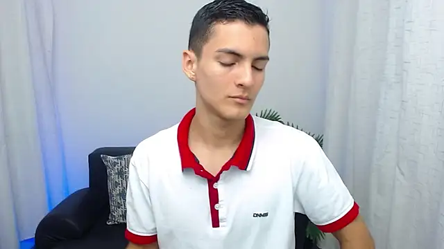 Matiius18 online show from 11-17-25, 02:21