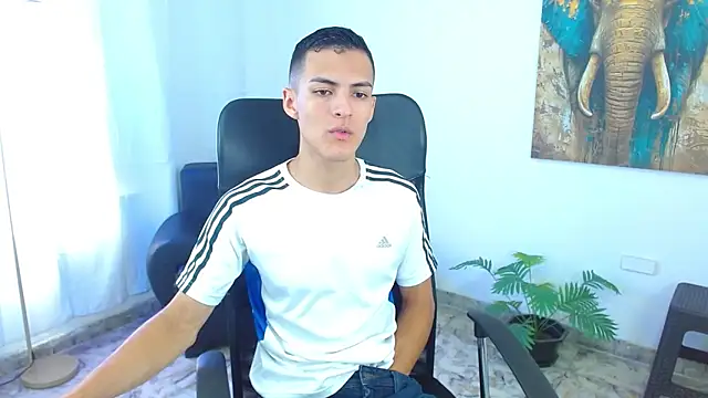 Matiius18 online show from 05-23-26, 01:54