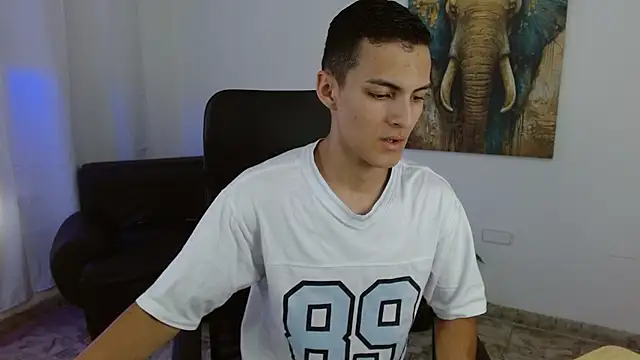 Matiius18 online show from 05-16-26, 01:43