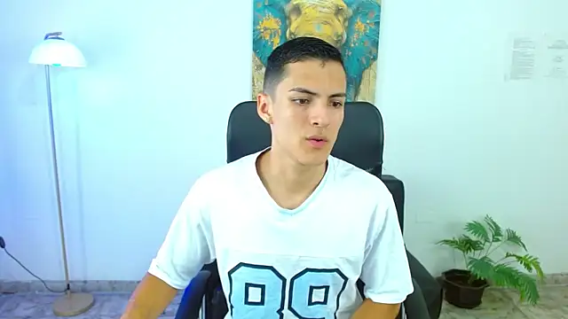 Matiius18 online show from 04-13-26, 02:32