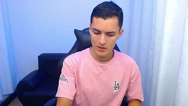 Matiius18 online show from 03-09-26, 01:36