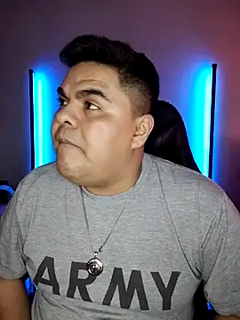 Snapshot of perversus12 chatting on 02-23-26, 07:42 perversus12 online show from 02-23-26, 07:42