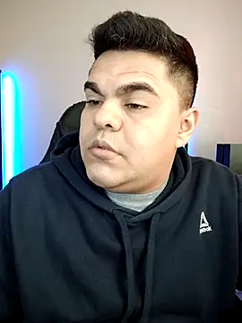 Snapshot of perversus12 chatting on 02-23-26, 07:47 perversus12 online show from 02-23-26, 07:47