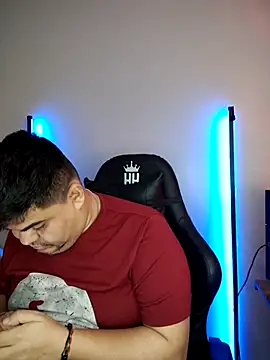 Snapshot of perversus12 chatting on 02-22-26, 07:37 perversus12 online show from 02-22-26, 07:37