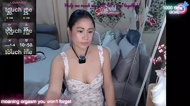 Shiawase1125 online show from 09-10-25, 10:31