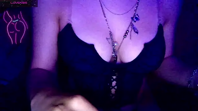 Sapphire Gd online show from 10-18-25, 09:06