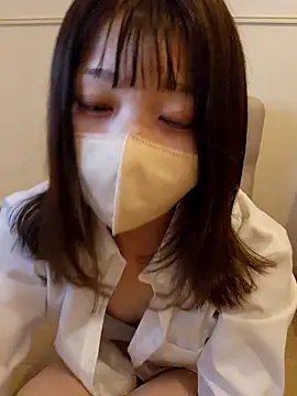 Snapshot of Sakura-japanese- chatting on 10-16-25, 03:31 Sakura-japanese- online show from 10-16-25, 03:31