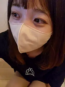 Snapshot of Sakura-japanese- chatting on 09-23-25, 12:12 Sakura-japanese- online show from 09-23-25, 12:12