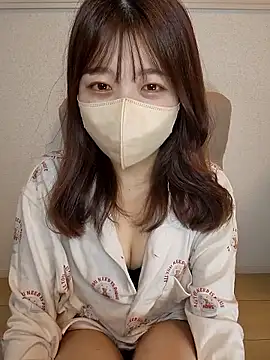 Sakura-japanese- online show from 04-18-26, 12:13