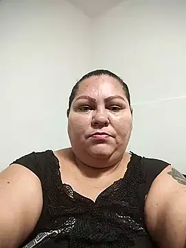 Snapshot of Miasmithr chatting on 10-24-25, 10:47 Miasmithr online show from 10-24-25, 10:47