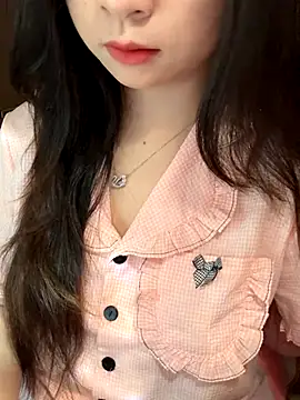 Snapshot of Nana_kute20 chatting on 10-22-25, 07:30 Nana kute20 online show from 10-22-25, 07:30