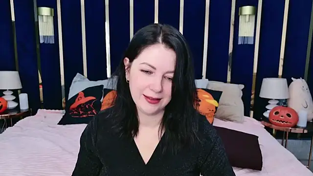 Snapshot of Nina_Stane chatting on 10-20-25, 05:31 Nina Stane online show from 10-20-25, 05:31