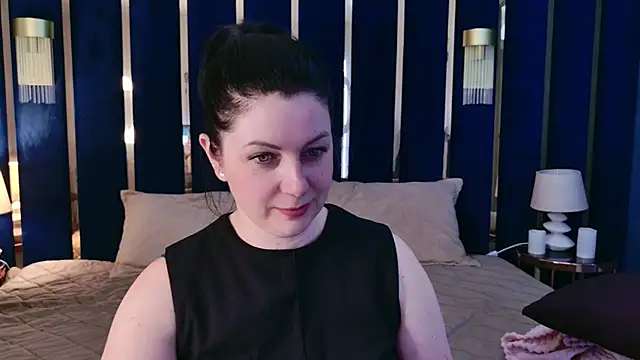 Snapshot of Nina_Stane chatting on 06-20-26, 05:45 Nina Stane online show from 06-20-26, 05:45
