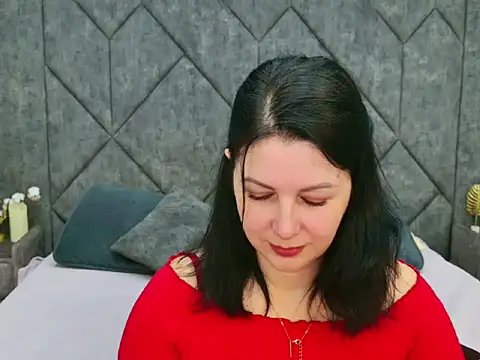 Snapshot of Nina_Stane chatting on 10-06-25, 05:41 Nina Stane online show from 10-06-25, 05:41