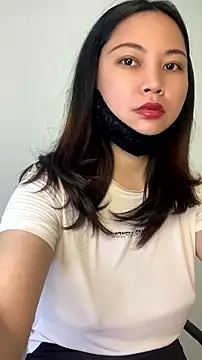 Snapshot of zhizhinaigai chatting on 07-17-26, 05:48 zhizhinaigai online show from 07-17-26, 05:48