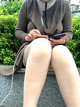 Snapshot of zhizhinaigai chatting on 11-03-25, 02:28 zhizhinaigai online show from 11-03-25, 02:28