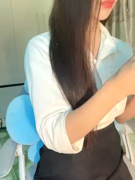 Dior baby online show from 12-18-25, 01:44