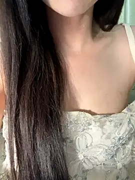 Dior baby online show from 11-28-25, 01:50