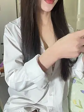 Snapshot of Dior_baby chatting on 10-17-25, 01:20 Dior baby online show from 10-17-25, 01:20