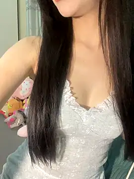 Snapshot of Dior_baby chatting on 10-08-25, 03:41 Dior baby online show from 10-08-25, 03:41